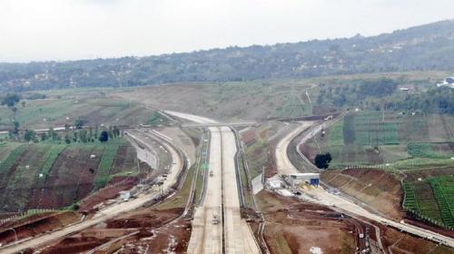 Bakal Menjadi Tol Terpanjang di RI, Tol Ini Memotong Provinsi Jabar dan Jateng 