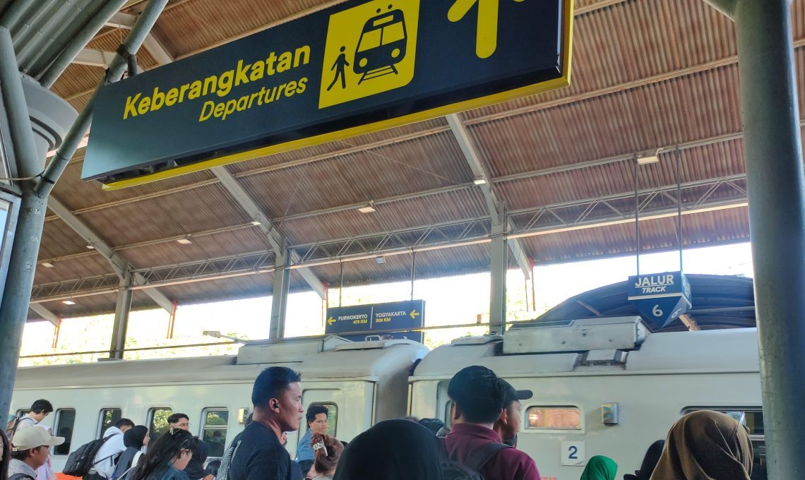 Jadwal Kereta Api Surabaya - Bandung 2024 Beserta Harga Tiketnya 