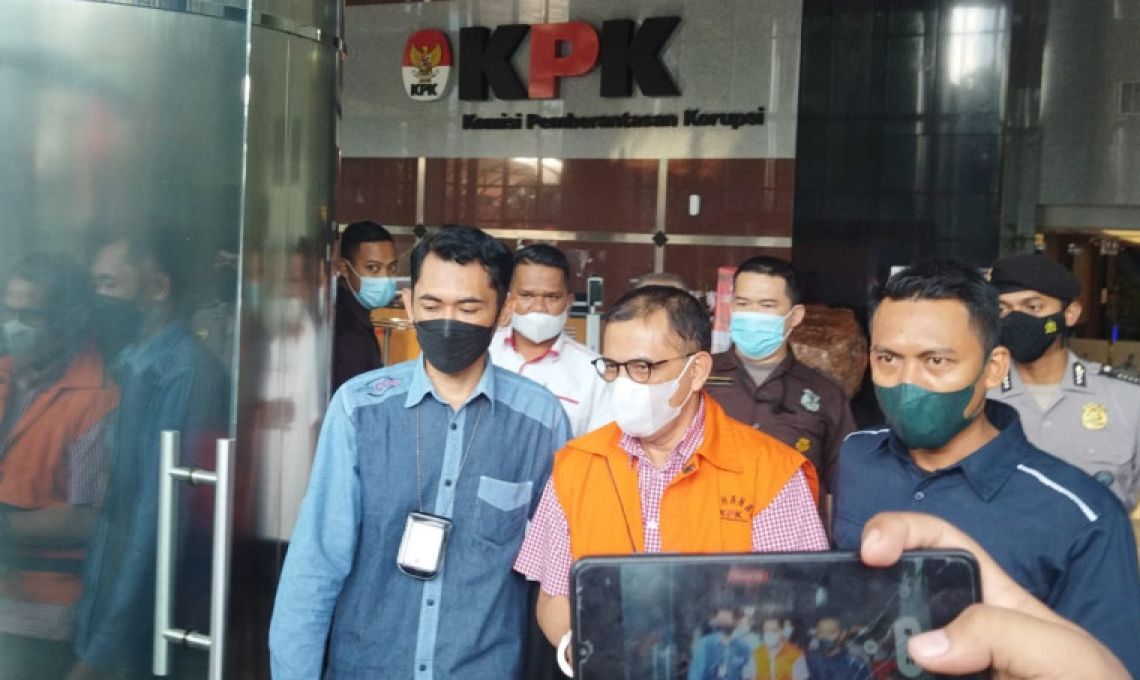 KPK Serahkan Dakwaan Mantan Walikota Cimahi Ajay Priatna Ke PN Bandung