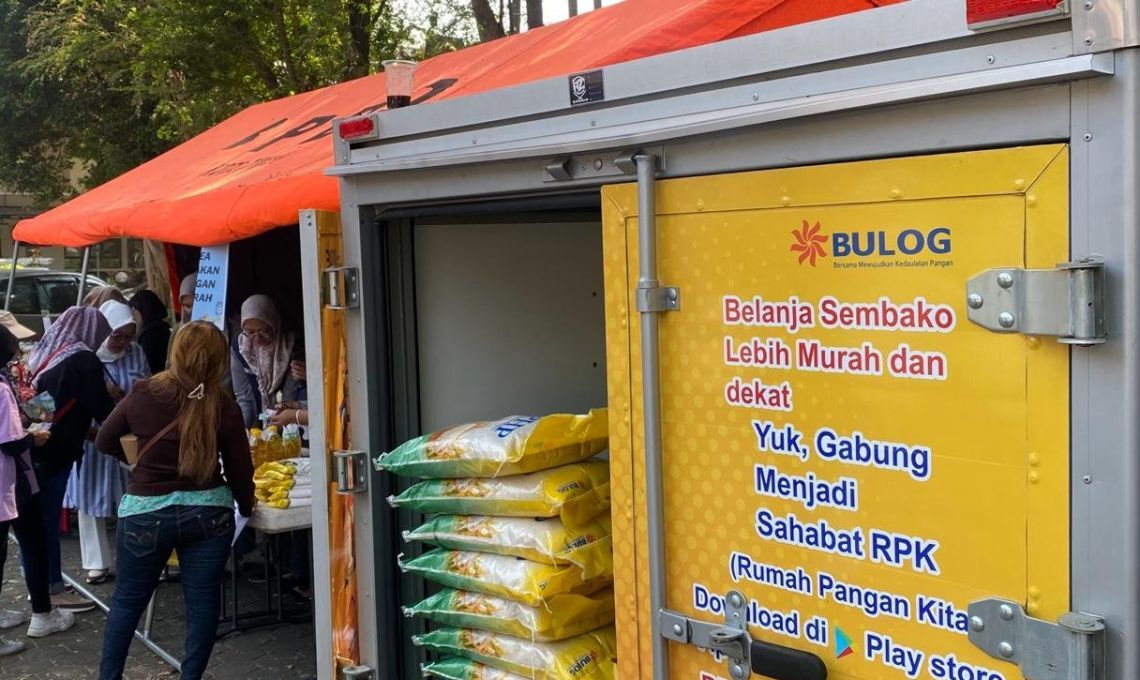 Pemerintah Daerah Simahi Mengimplementasikan Operasi Pasar Beras SPHP Untuk Mengendalikan Harga.