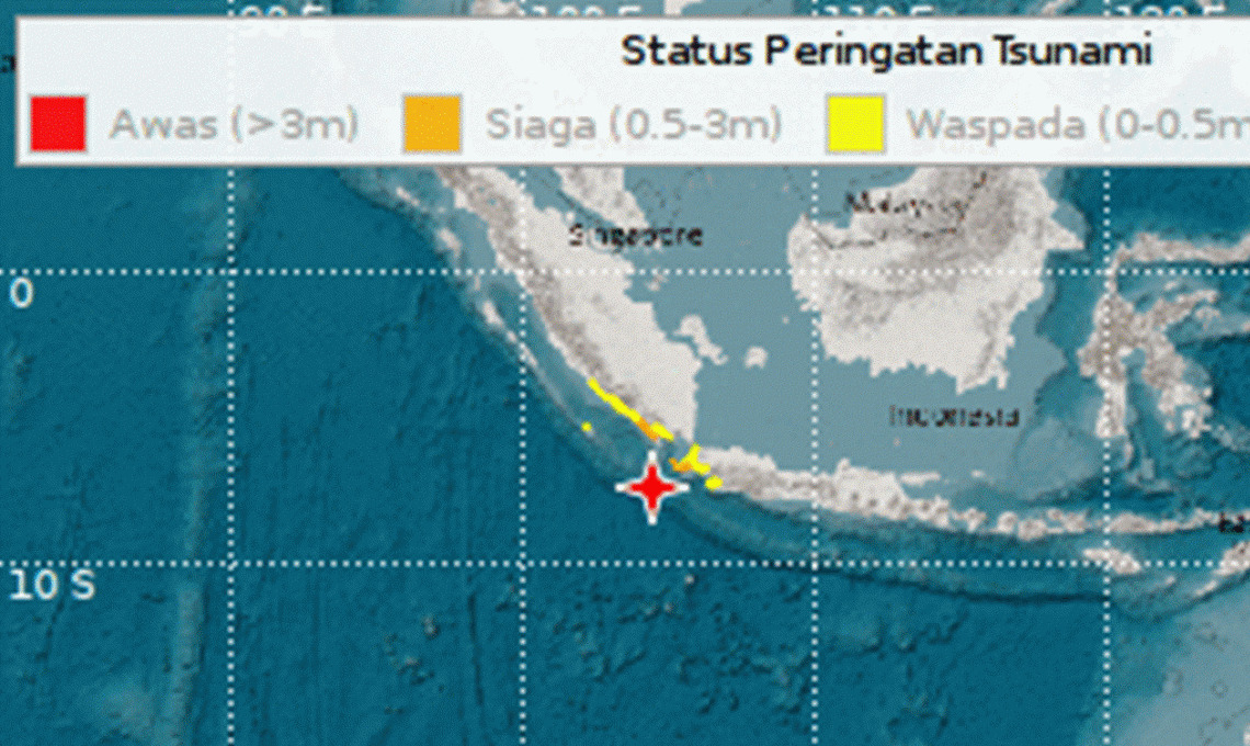 Warga Pejaten Jaksel Bertebaran Dari Mal Pasca Gempa